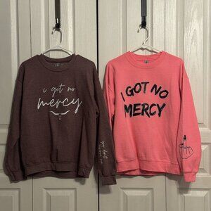 (2) Jessie Murph Crewneck Sweatshirts - Size Medium
